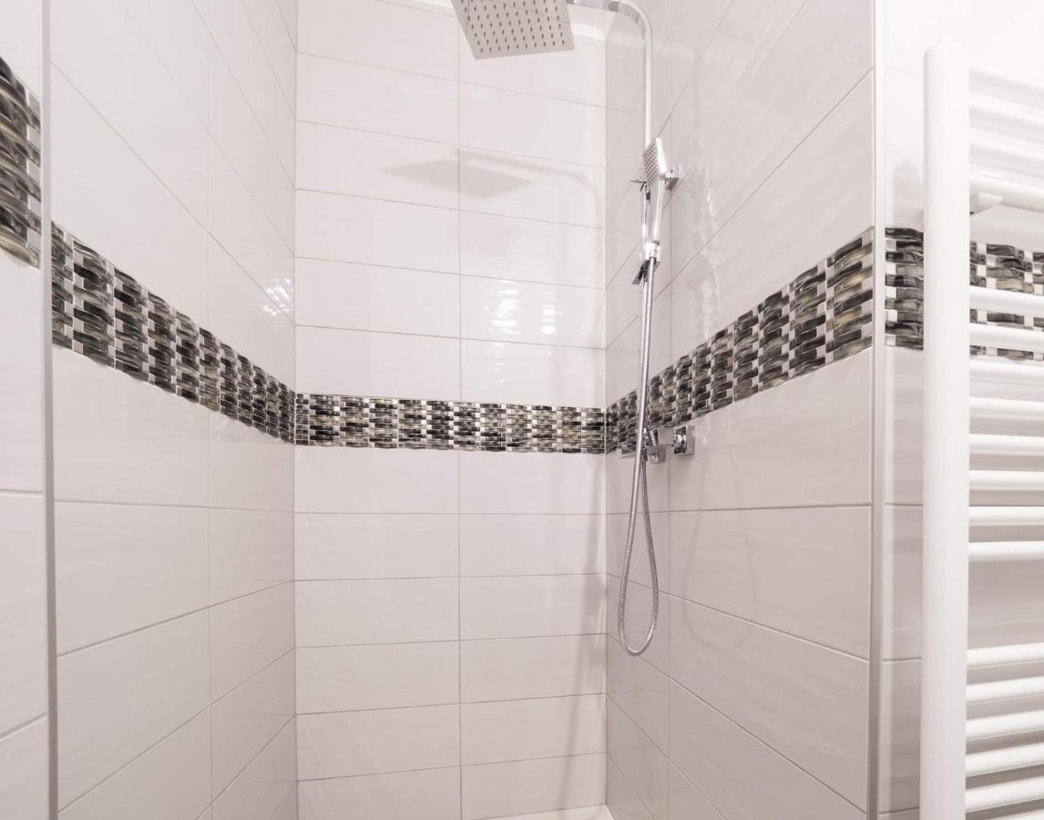 Executive Double Room With En-Suite In Guest House City Centre R4 卢森堡 外观 照片
