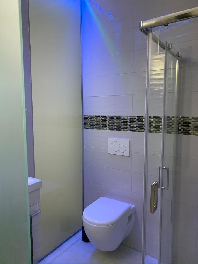 Executive Double Room With En-Suite In Guest House City Centre R4 卢森堡 外观 照片