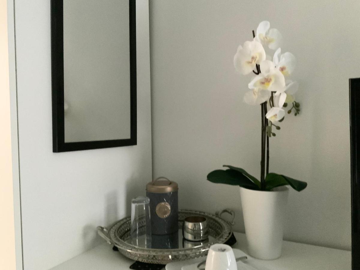 Executive Double Room With En-Suite In Guest House City Centre R4 卢森堡 外观 照片